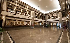 โรงแรม ไดมอนด์ พลาซ่า